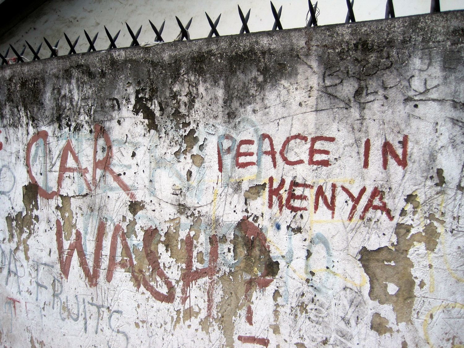 wall peace in kenya grafitti
